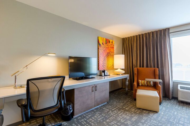 Room 25 of 37