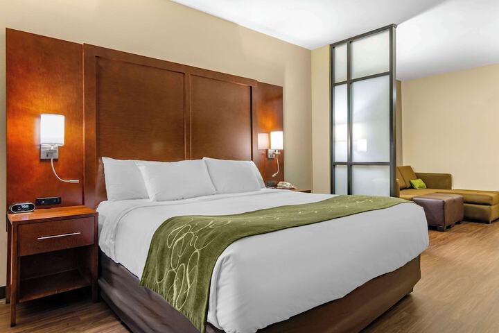 Comfort Suites Helena Airport