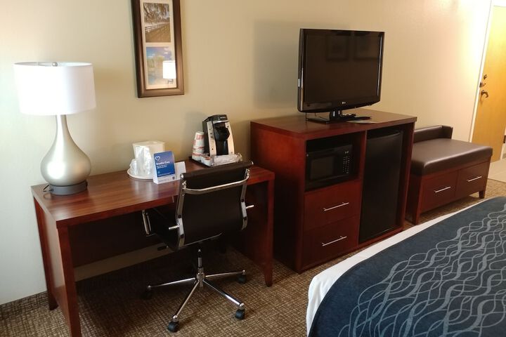 Room 8 of 36