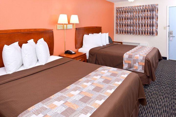 Room 14 of 25