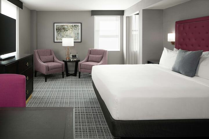 Room 16 of 32