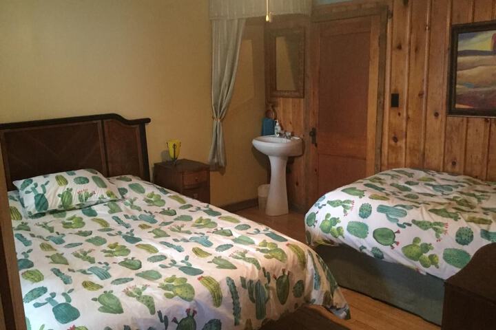 Room 17 of 19