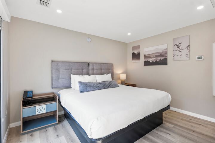 Room 170 of 250