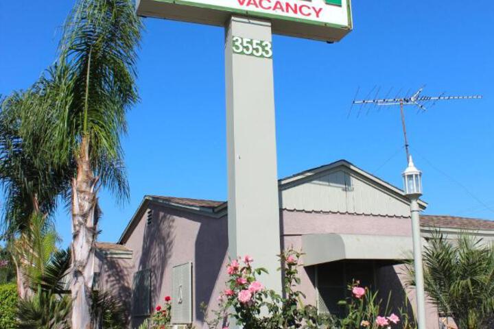 Apache Inn