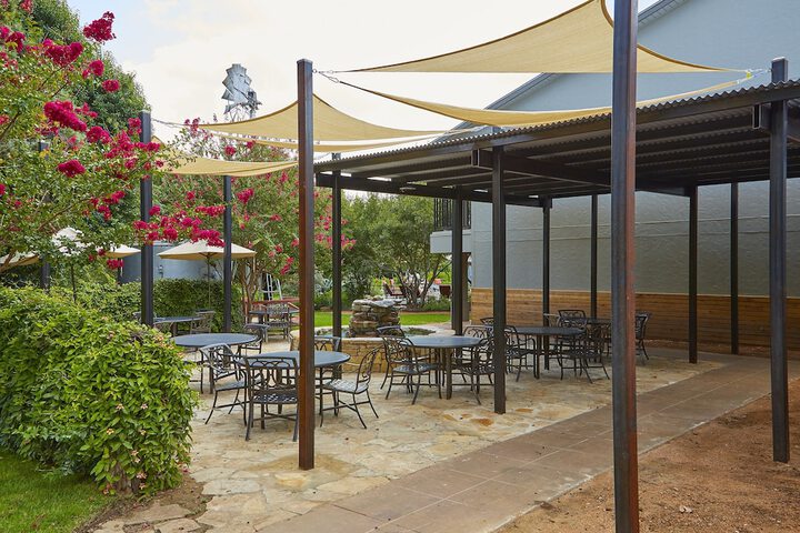 Fredericksburg Inn & Suites