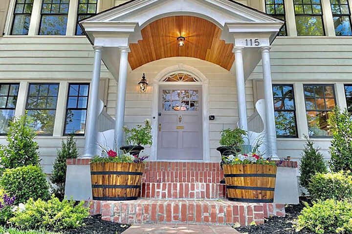 Buttonwood Boutique Hotel