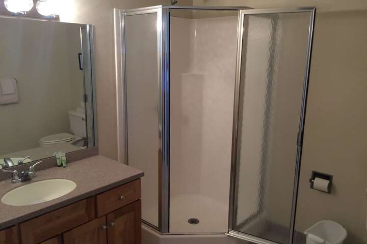 Room 5 of 22