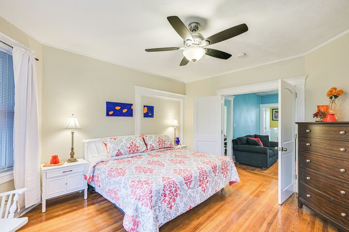 Medford Apartment Rental 5 Mi to Downtown Boston