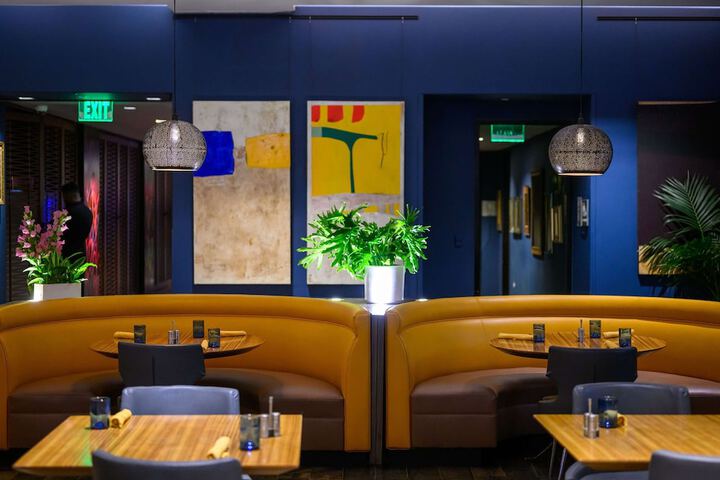 Dining 59 of 88