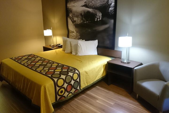 ASHEVILLE AIRPORT INN
