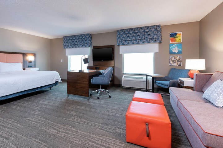 Room 11 of 48