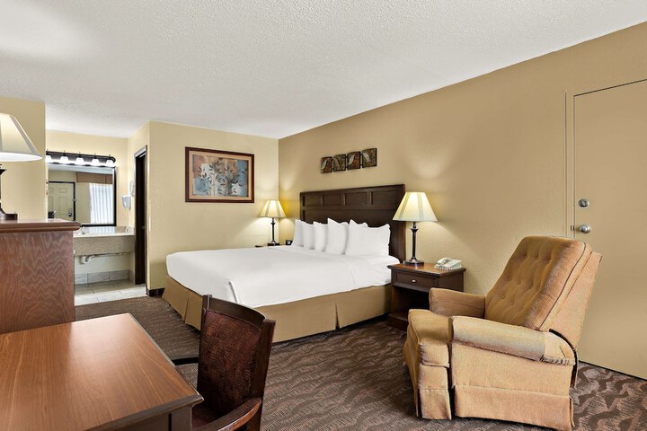 Room 40 of 62