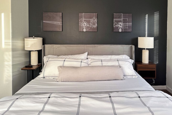 DTW Suites