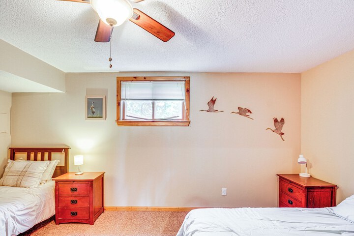 Beach & Lake Access: Brainerd Townhome