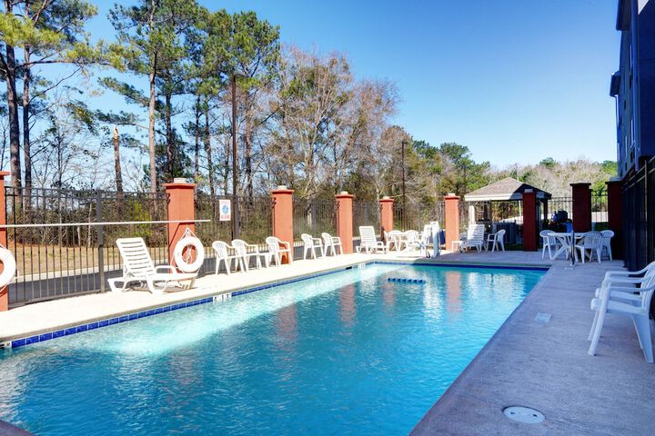 Pool 9 of 40