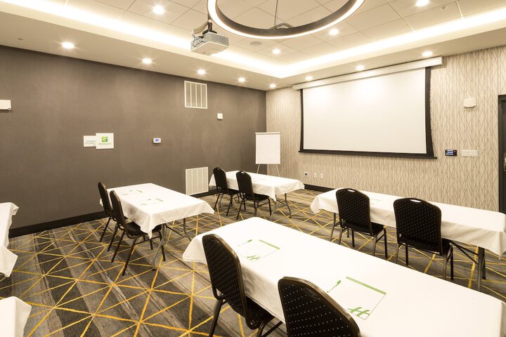 Holiday Inn Kalamazoo West by IHG