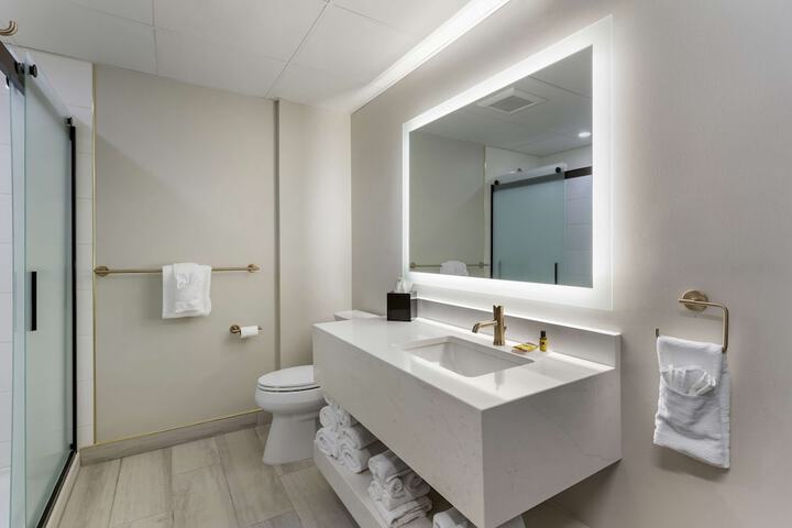 Room 14 of 40