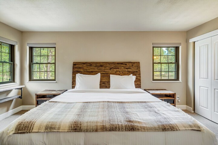 Buckskin Hideaway