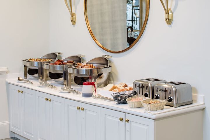 Breakfast/Coffee Service 91 of 109