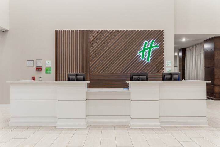 Hotel 4 of 32