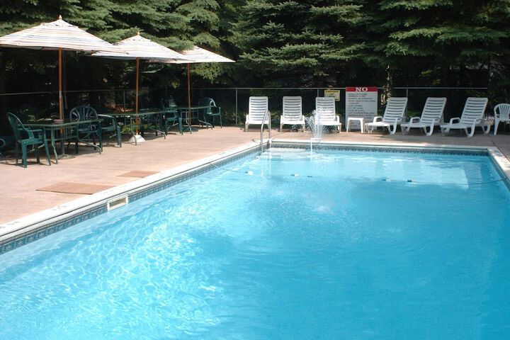 Pool 7 of 64