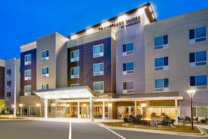 Hotel 4 of 35