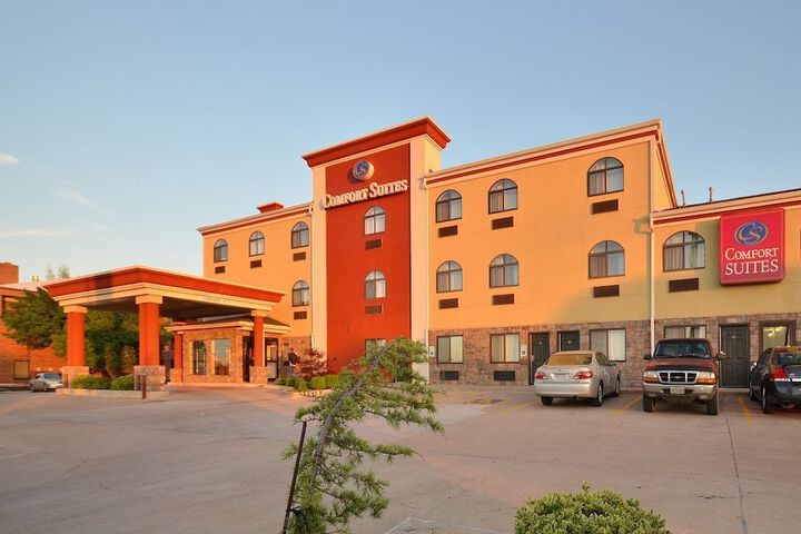 Hotel 7 of 64