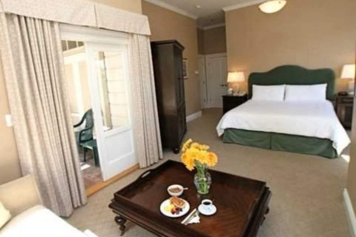 Room 18 of 31