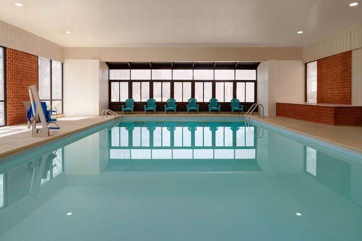Pool 4 of 35