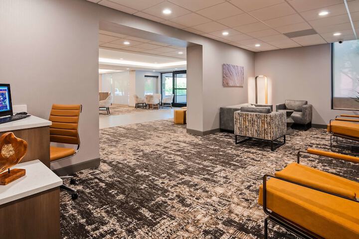 Business Center 37 of 37