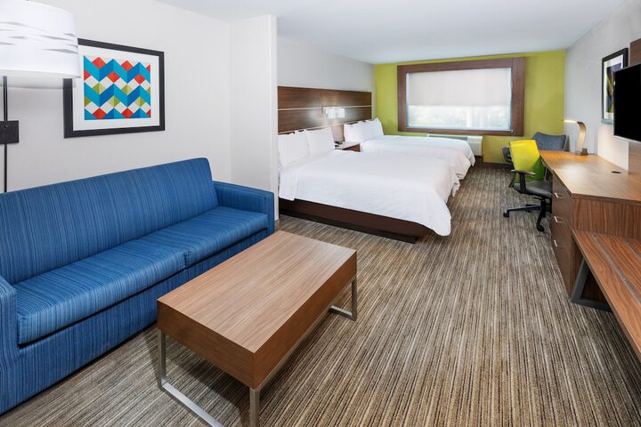 Room 22 of 34