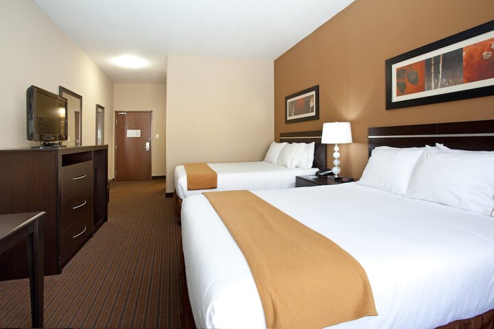 Room 16 of 35