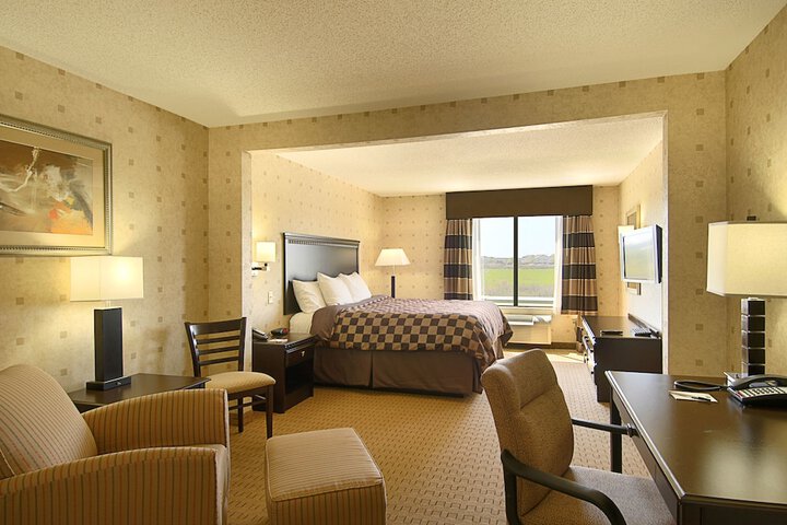 Room 15 of 28