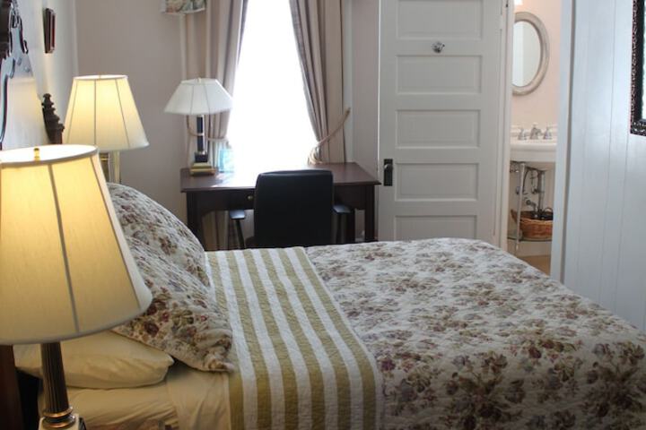 The Hotel Limpia