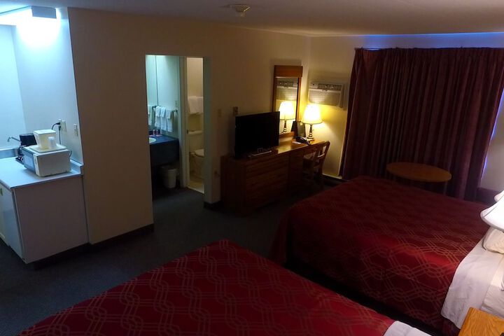 Room 26 of 48