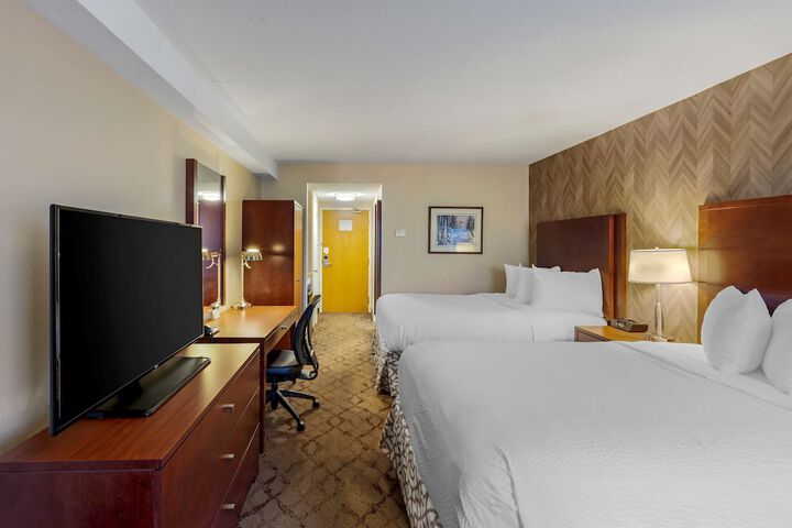 Room 53 of 97