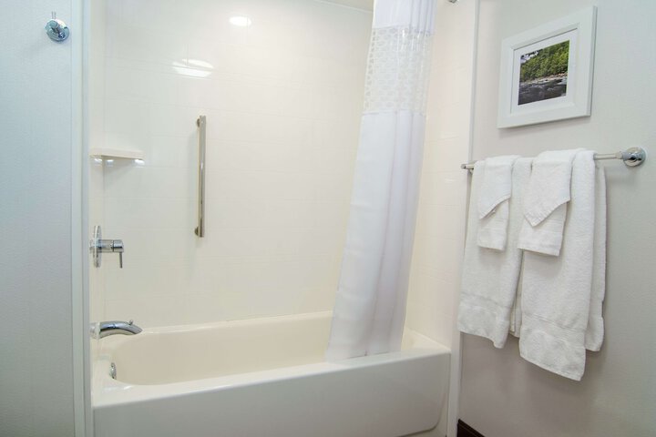 Room 14 of 35