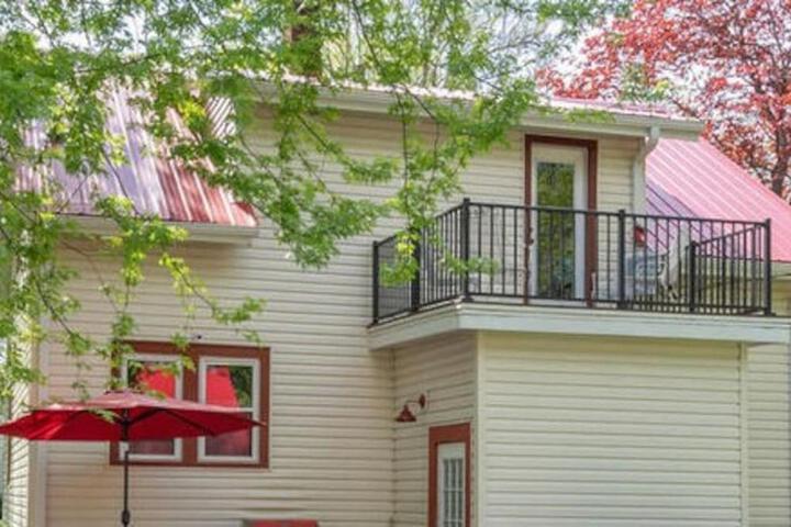 Glencoe-freshly remodeled-pets ok-4 bedrooms-grill