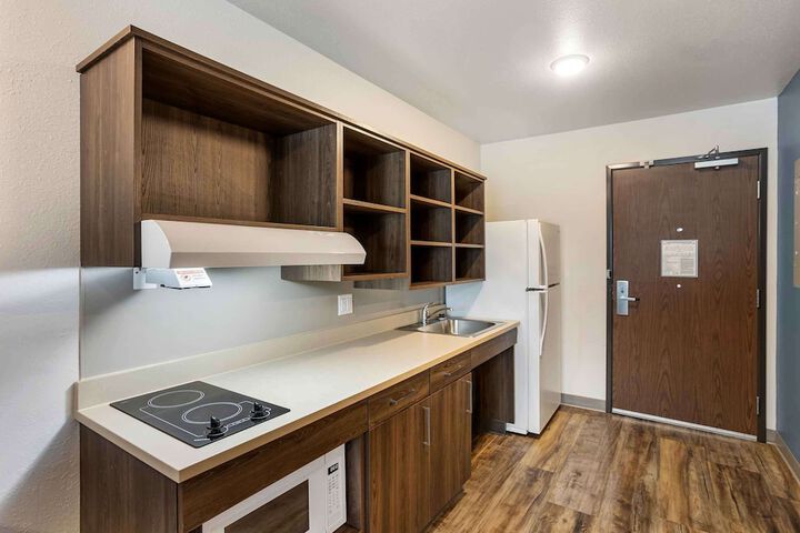 Room 10 of 29