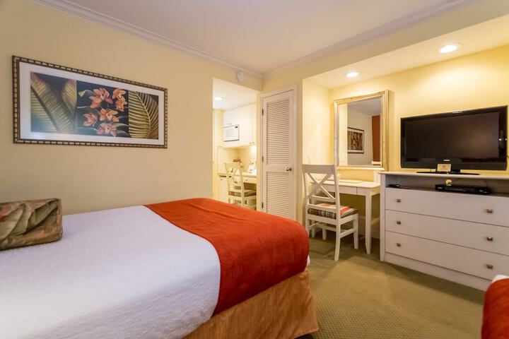Room 43 of 145