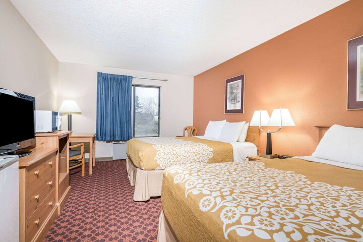 Room 34 of 51
