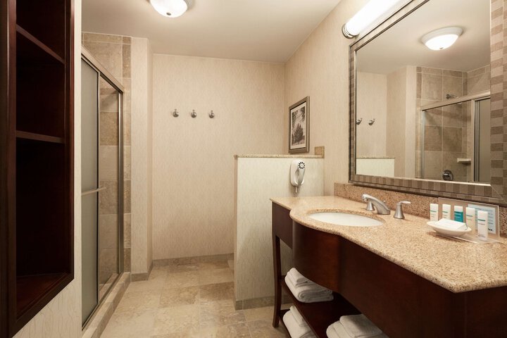 Room 18 of 32