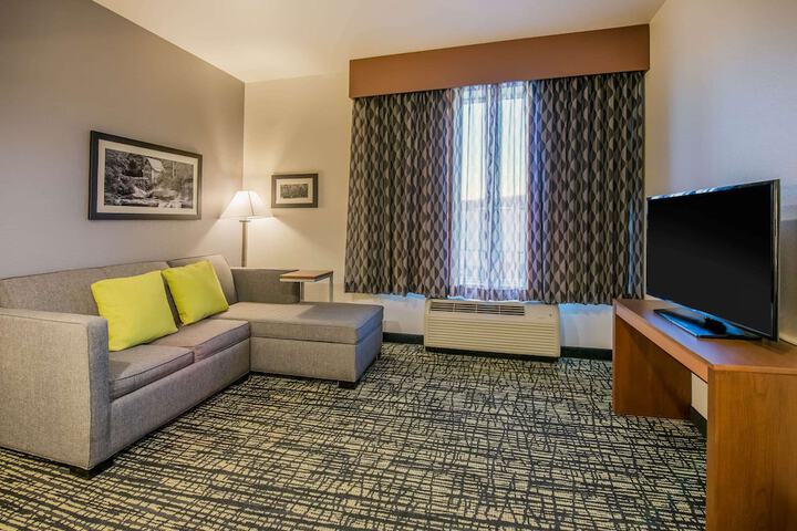 Room 30 of 68