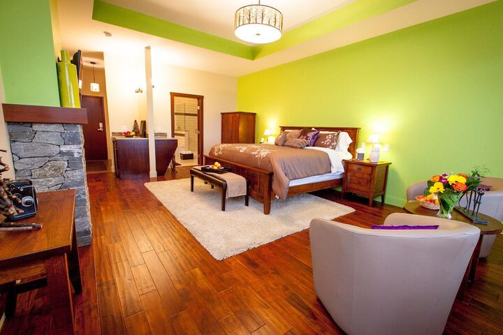 Room 11 of 26