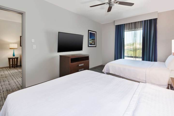 Room 25 of 54