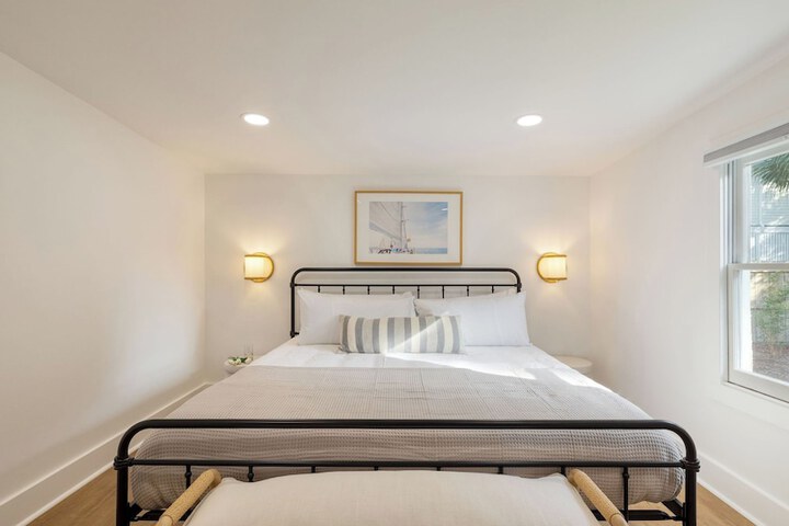Lumie by Avantstay 5BR Ranch w / Firepit + Patio