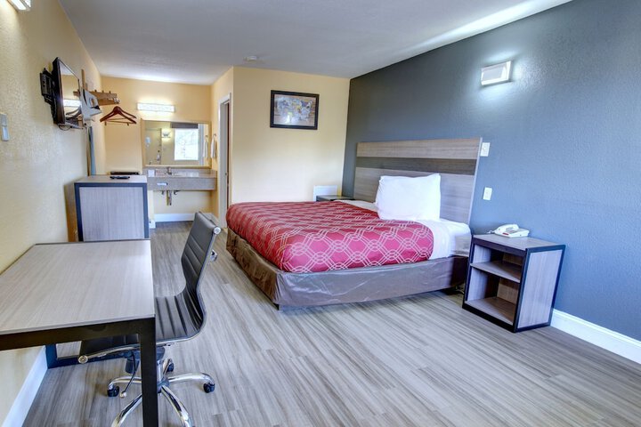 Room 12 of 22