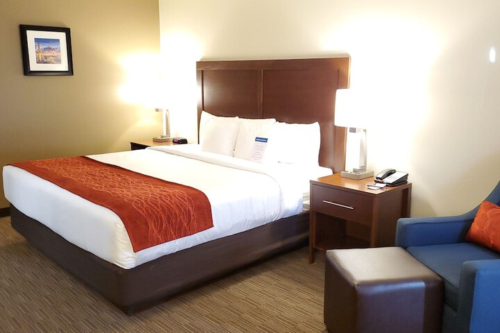 Room 60 of 112