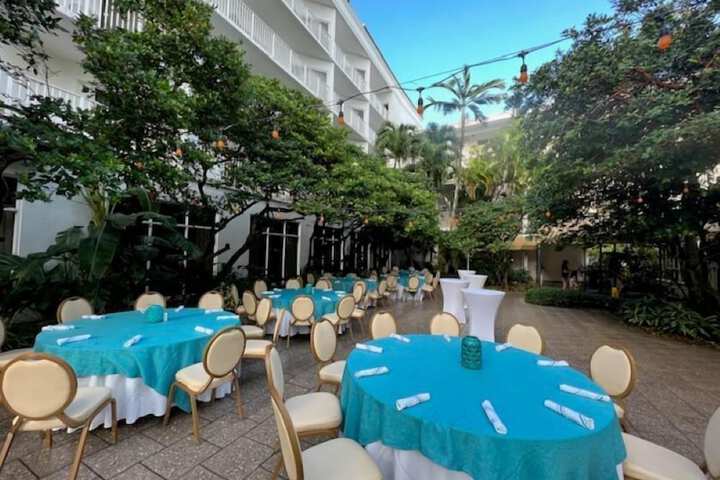 Lago Mar Beach Resort & Club