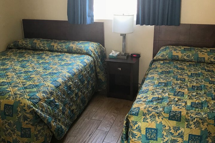 Room 17 of 48